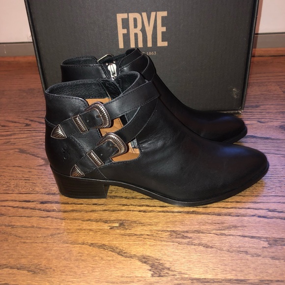 Frye Ray Western Shootie ankle boot - Picture 2 of 7